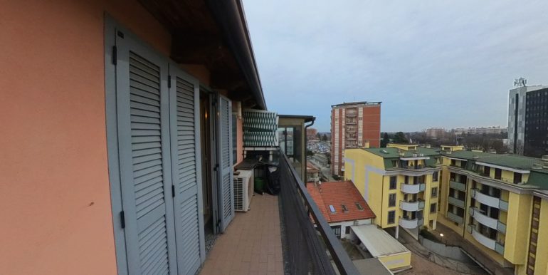 2 BALCONE