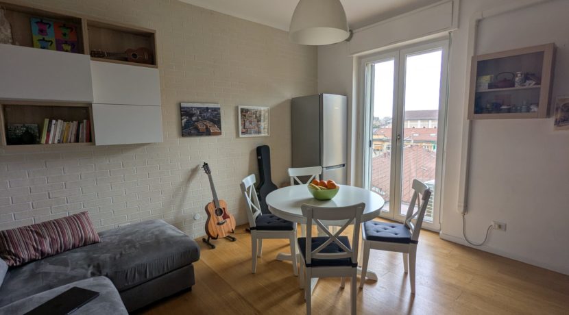 1 SALA