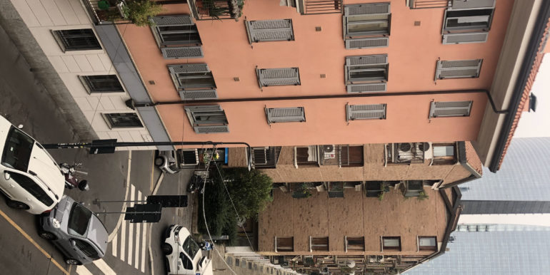 1 A VISTA