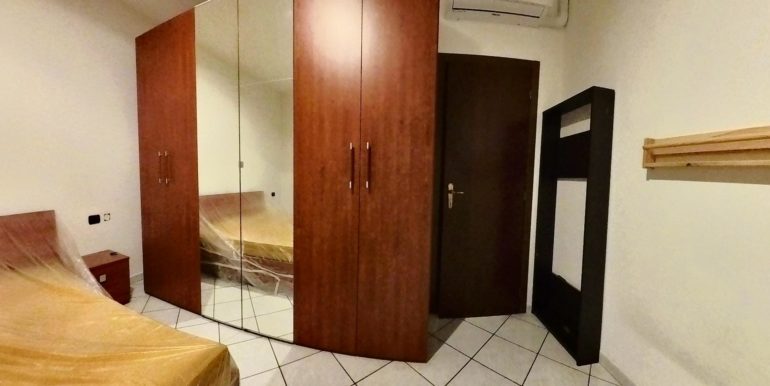 15 CAMERA