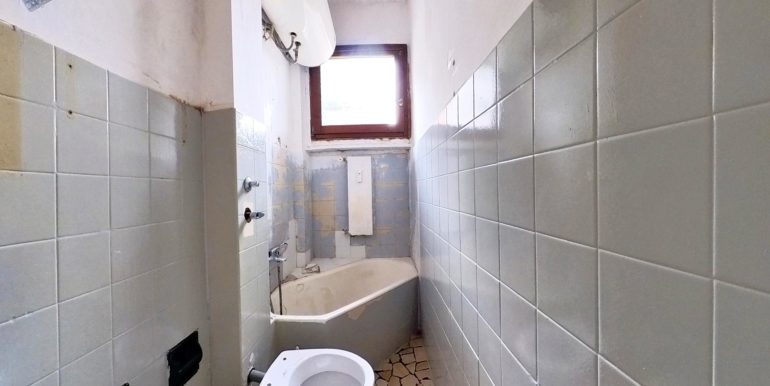 8 BAGNO